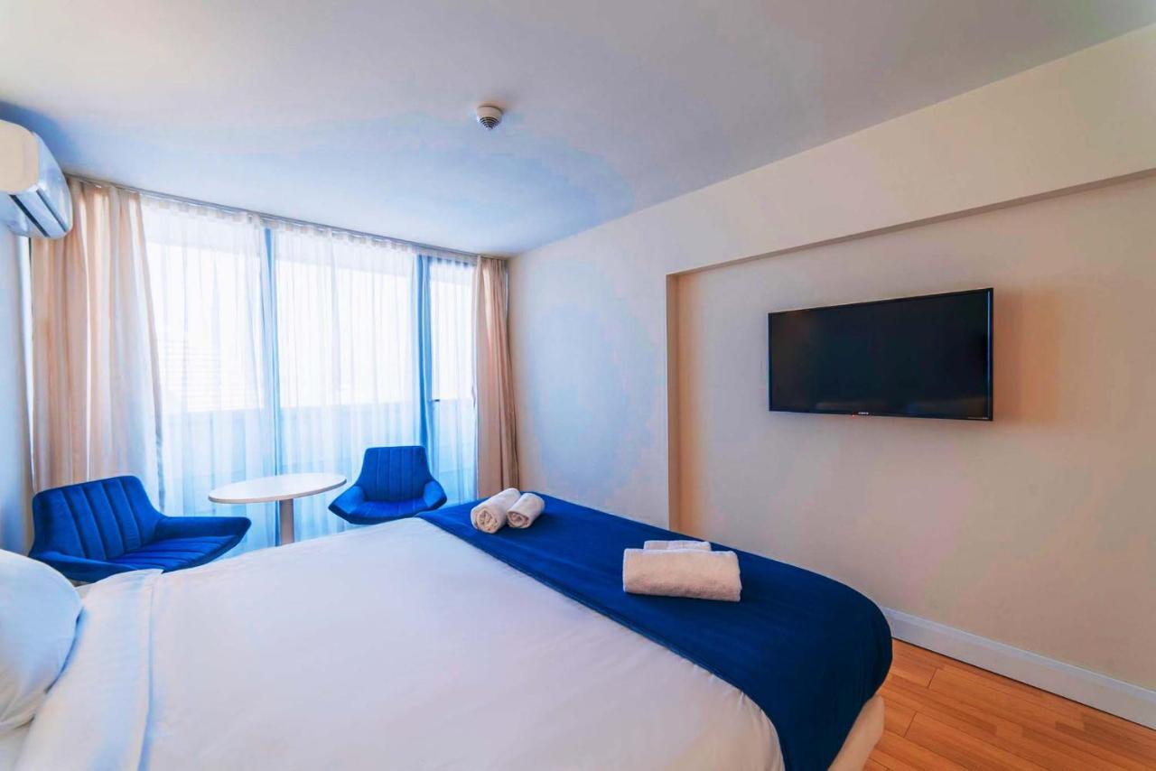 Elegance Sea View Aparthotel In Orbi City Batumi Exterior foto